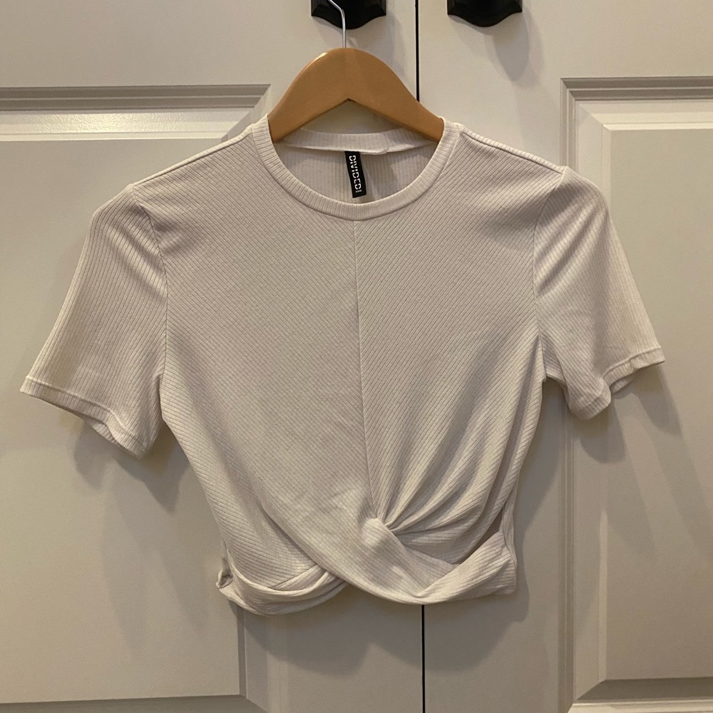 White ribbed twist top